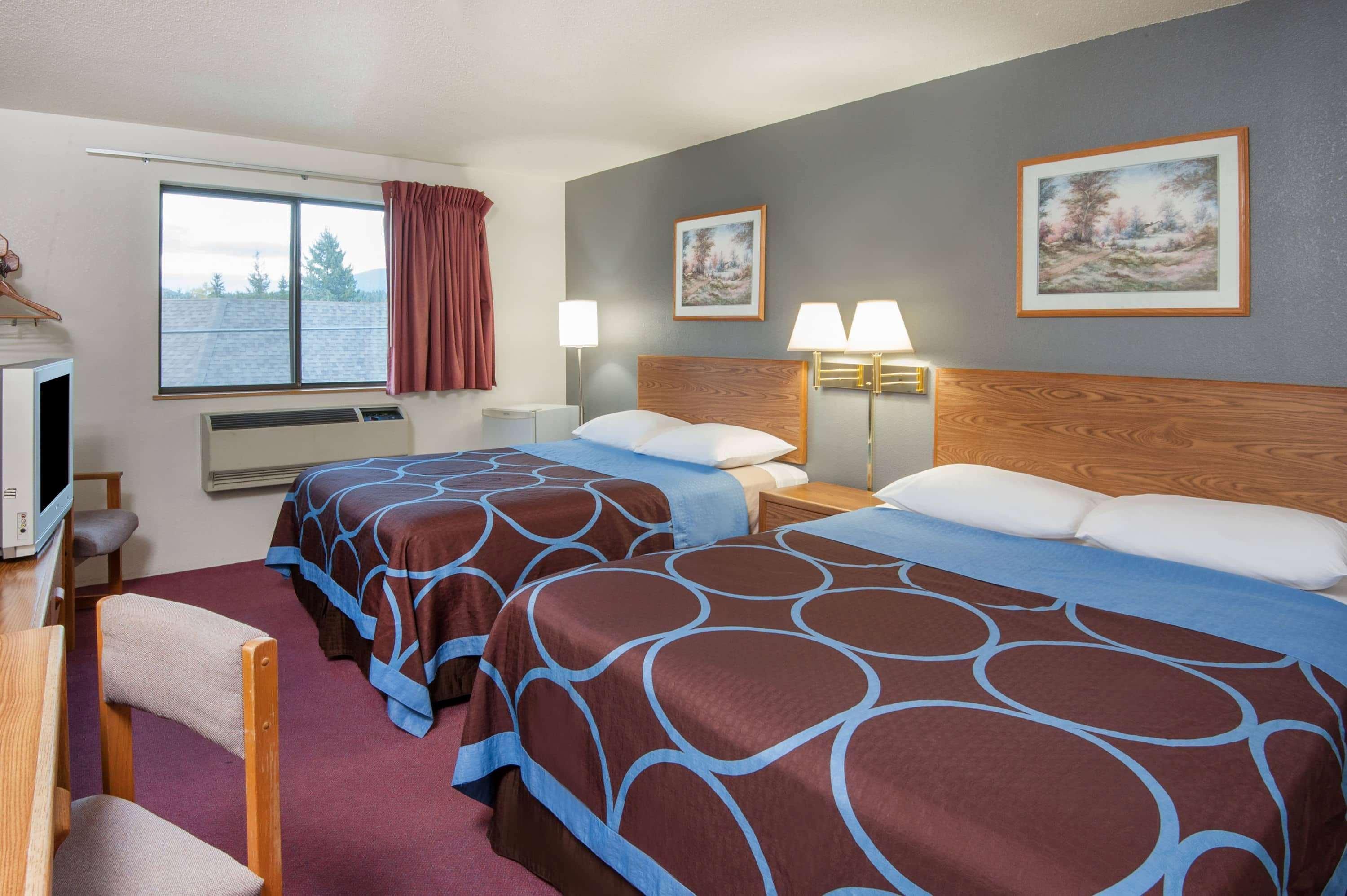 Super 8 By Wyndham Salmon Arm