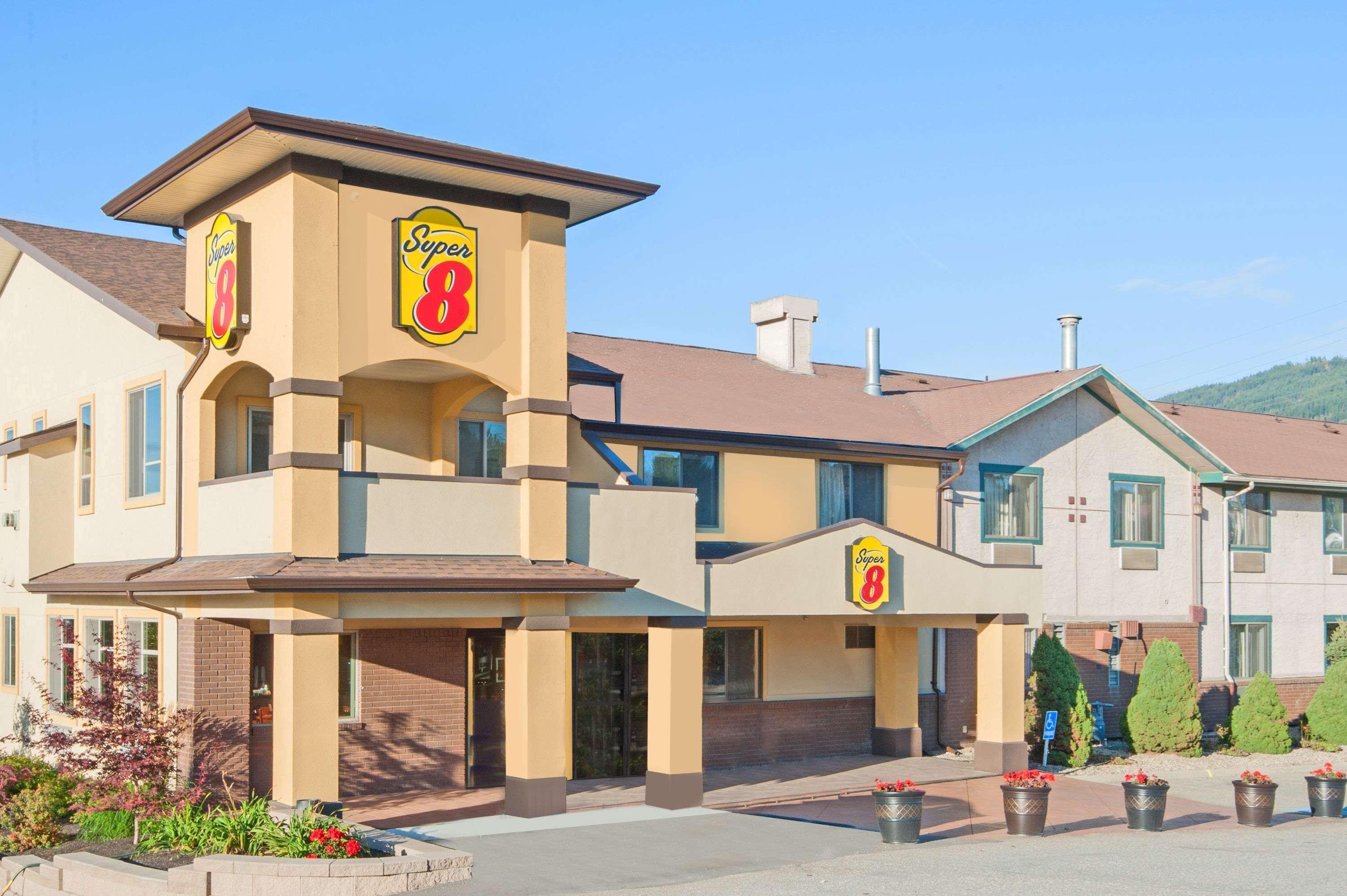 Super 8 By Wyndham Hotel Salmon Arm